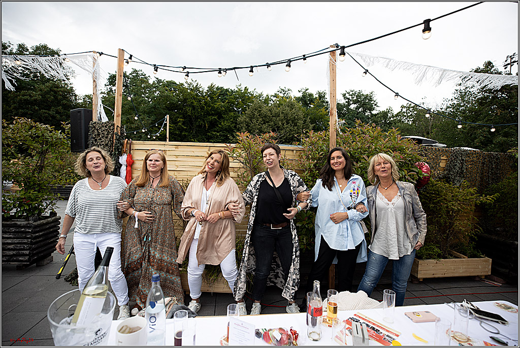 Der Kulturbiergarten 2.0 KG 1.Strassenbahnsitzung e.V und Koelner Kuenstlern, 07.08.2021