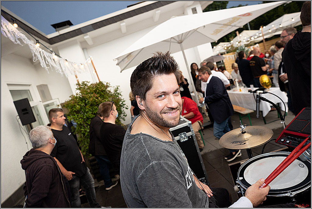 Der Kulturbiergarten 2.0 KG 1.Strassenbahnsitzung e.V und Koelner Kuenstlern, 07.08.2021
