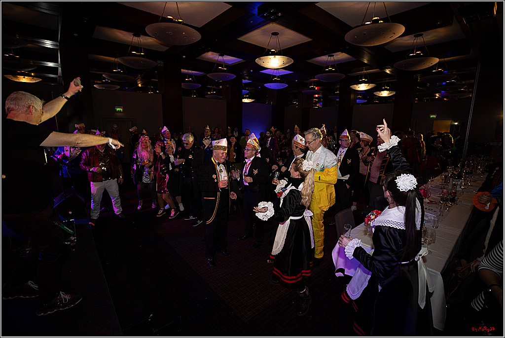 1. Straßenbahnsitzung Hofburg; Koeln, 21.01.2023