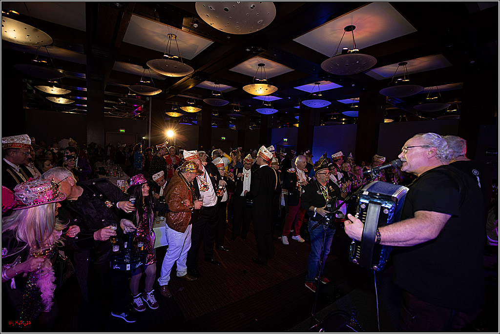 1. Straßenbahnsitzung Hofburg; Koeln, 21.01.2023