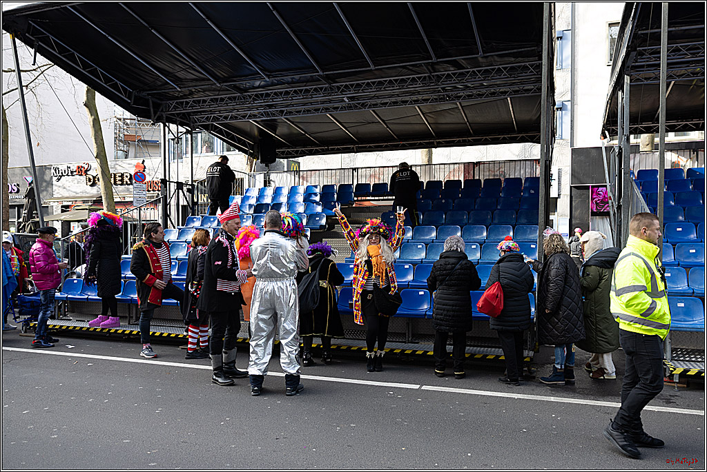 1.Stassenbahnsitzung Rosenmontagszug 2023 - Club Einundfünfzig; Koeln, 20.02.2023