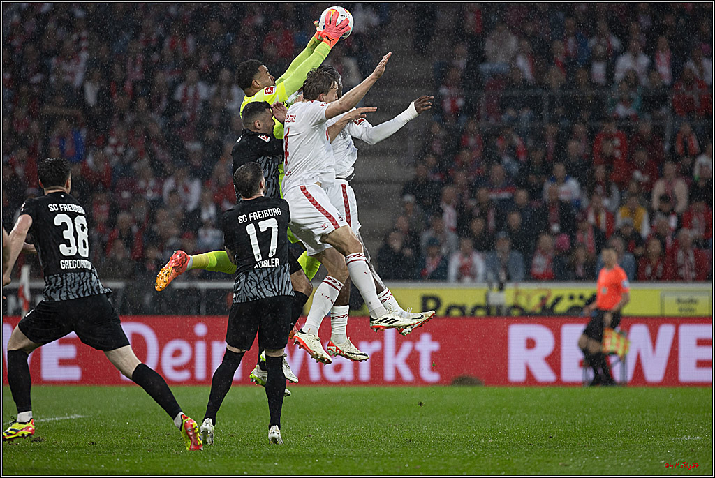 1. Fussball Bundesliga, 1.FC Köln - SC Freiburg, 04.05.2024
