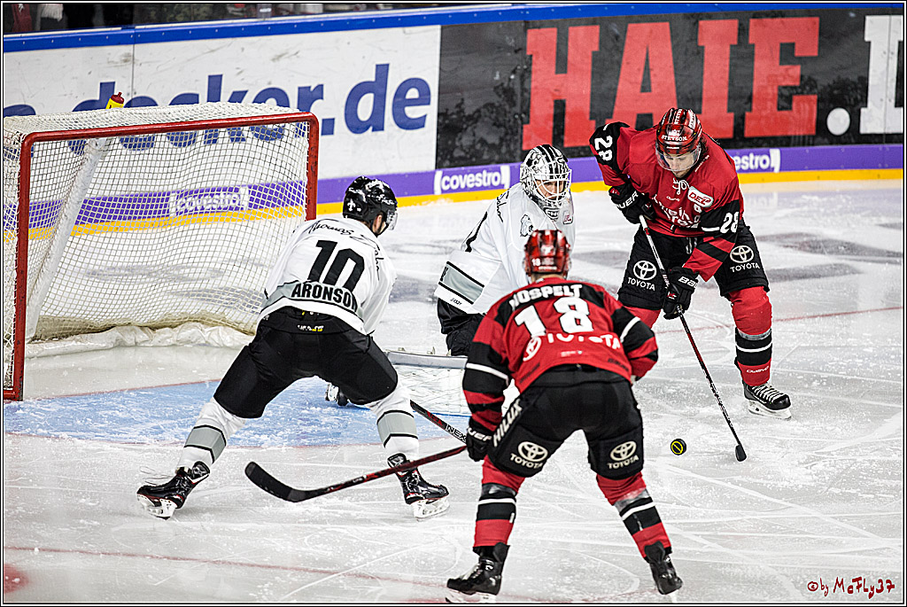 DEL, Koelner Haie - Nuernberg Thomas Sabo Ice Tigers, 10.12.2017