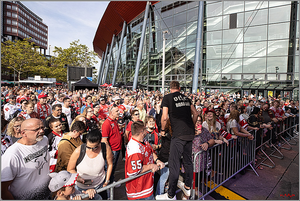 PENNY DEL Saisoneroeffnungsfeier Koelner Haie; Koeln, 03.09.2023