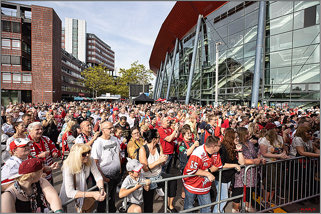 PENNY DEL Saisoneroeffnungsfeier Koelner Haie; Koeln, 03.09.2023