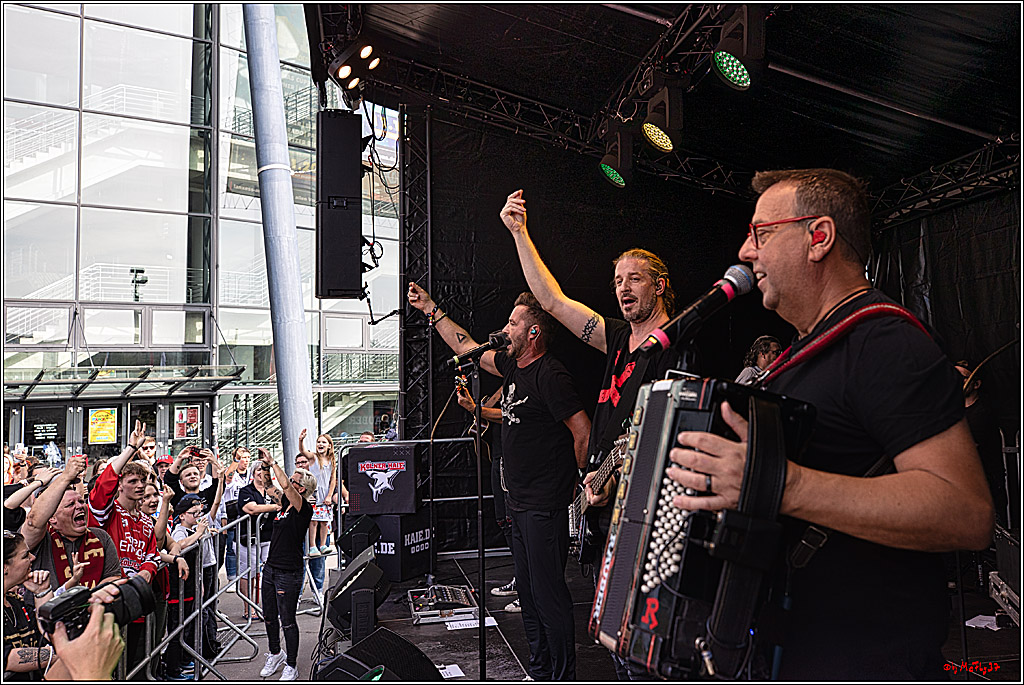 PENNY DEL Saisoneroeffnungsfeier Koelner Haie; Koeln, 03.09.2023