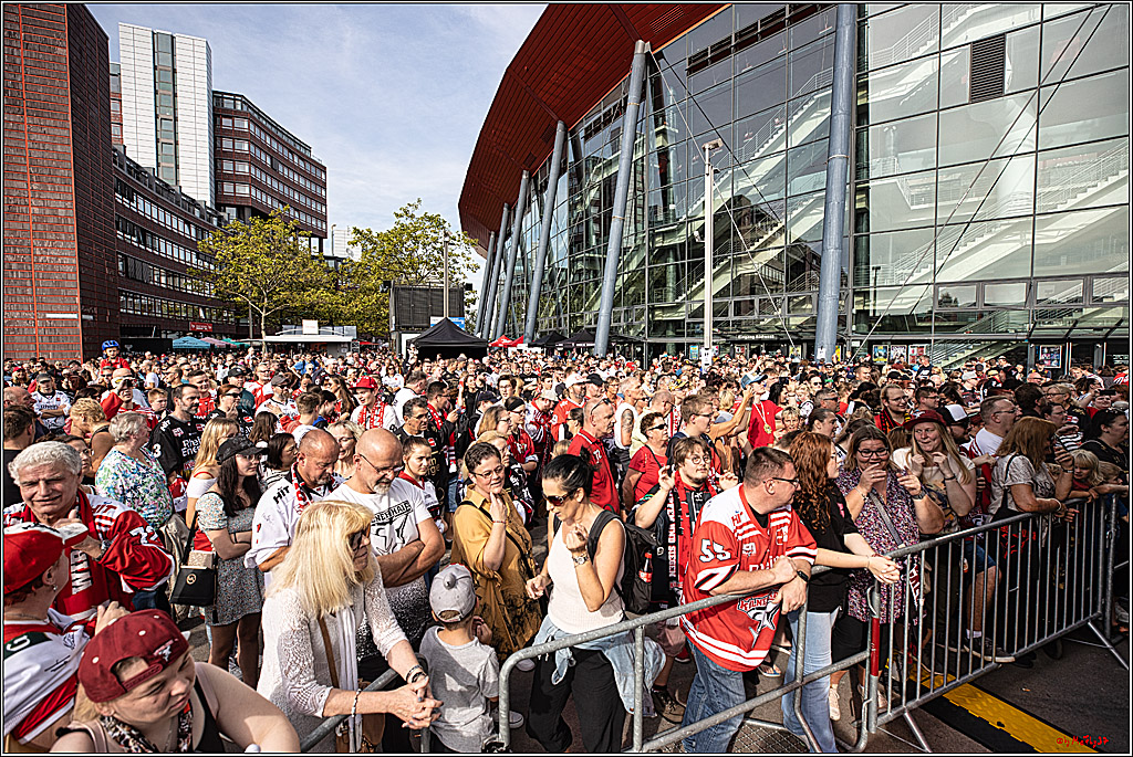 PENNY DEL Saisoneroeffnungsfeier Koelner Haie; Koeln, 03.09.2023
