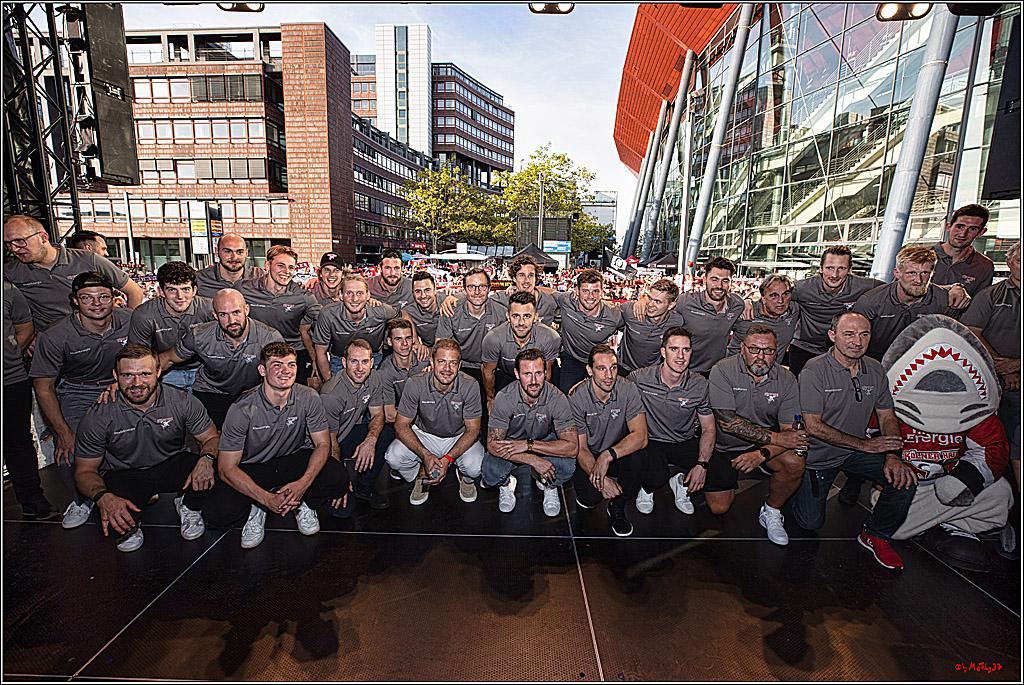 PENNY DEL Saisoneroeffnungsfeier Koelner Haie; Koeln, 03.09.2023