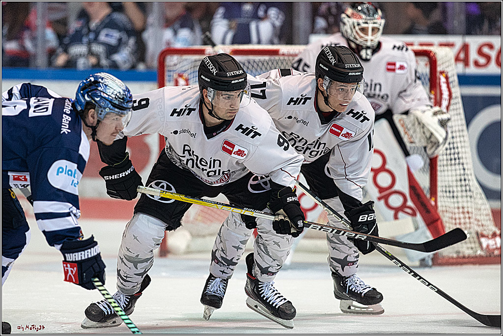 PENNY DEL 1 Iserlohn Roosters - Koelner Haie; Koeln, 28.09.2023
