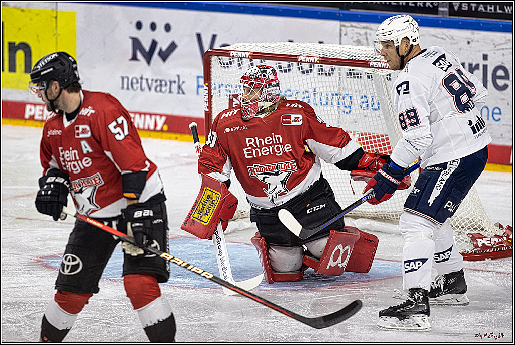 PENNY DEL 1. Koelner Haie - Adler Mannheim; Koeln, 30.09.2023