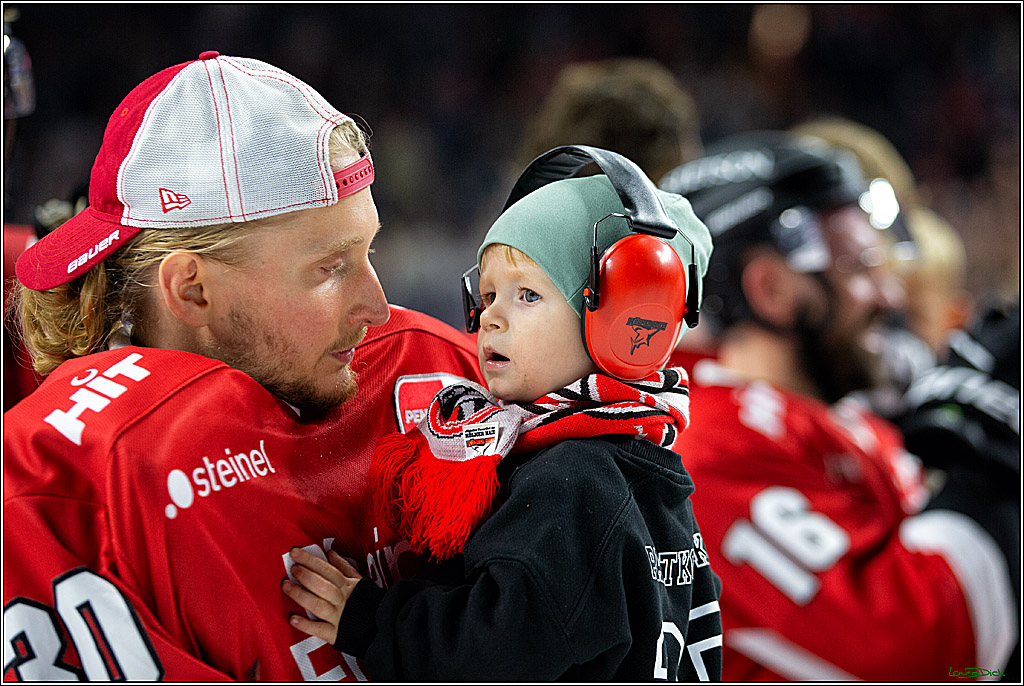 PENNY DEL; Koelner Haie- AEV Augsburg; Koeln, 03.10.2023