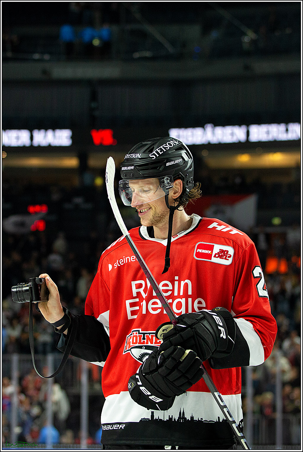 PENNY DEL; Koelner Haie- AEV Augsburg; Koeln, 03.10.2023