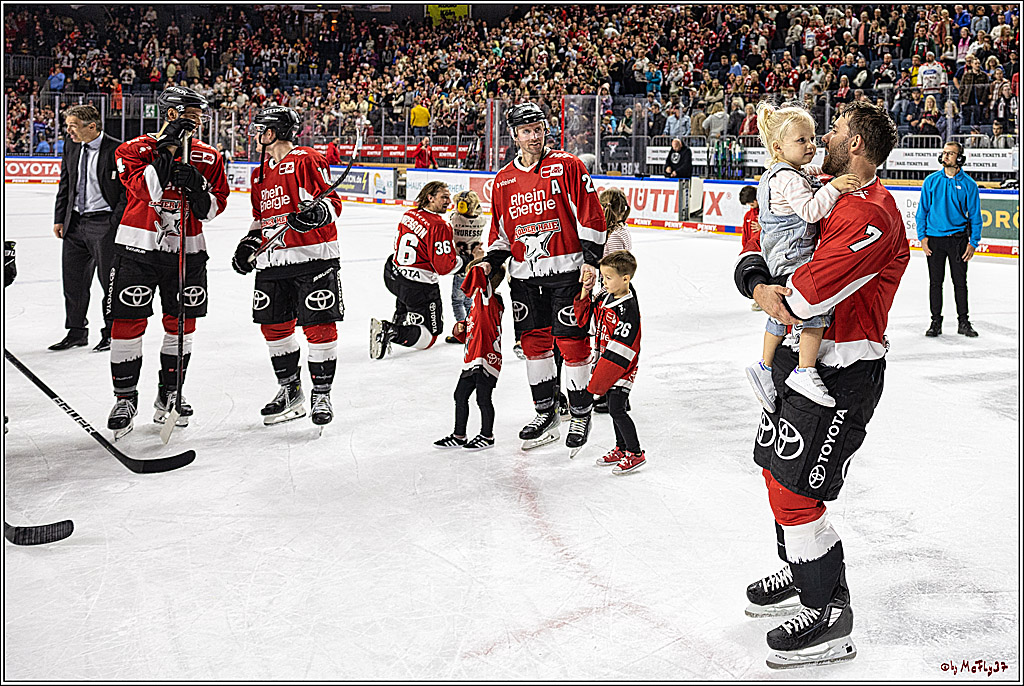 PENNY DEL 1. Koelner Haie - Augsburger Panther; Koeln, 03.10.2023