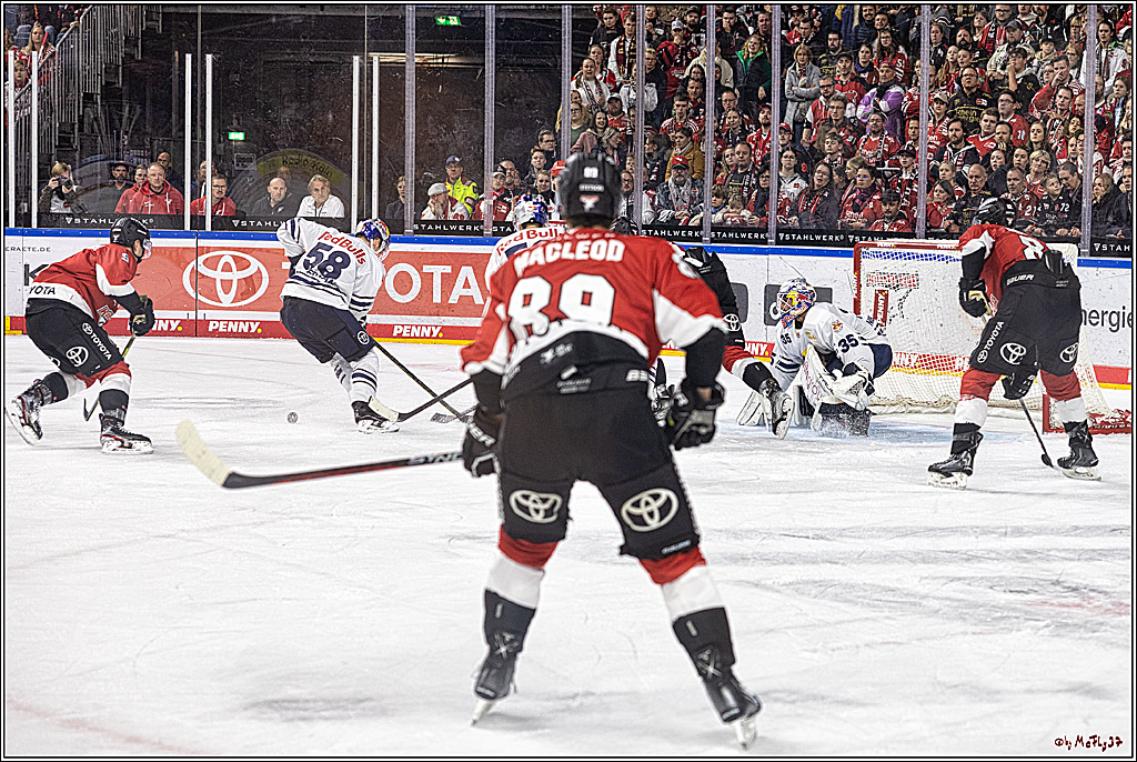 PENNY DEL 1. Koelner Haie - Red Bull Muenchen; Koeln, 27.10.2023