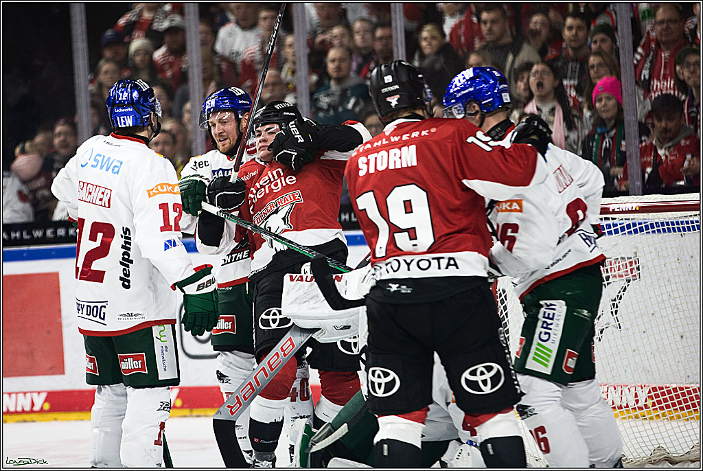 PENNY DEL; Koelner Haie-Augsburger Panthers; Koeln, 19.11.2023