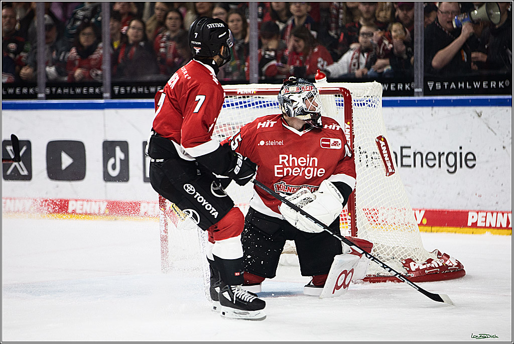 PENNY DEL; Koelner Haie-Augsburger Panthers; Koeln, 19.11.2023