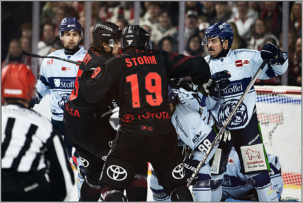 PENNY DEL; Koelner Haie-Straubing Tigers; Koeln, 24.11.2023