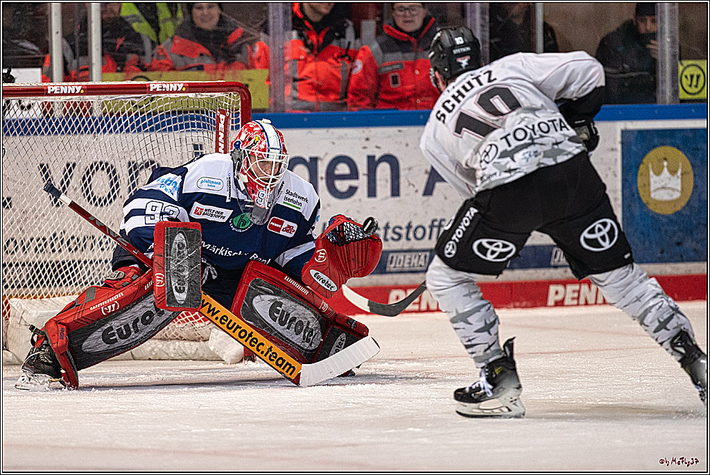 PENNY DEL Iserlohn Roosters - 1. Koelner Haie; Iserlohn, 01.12.2023