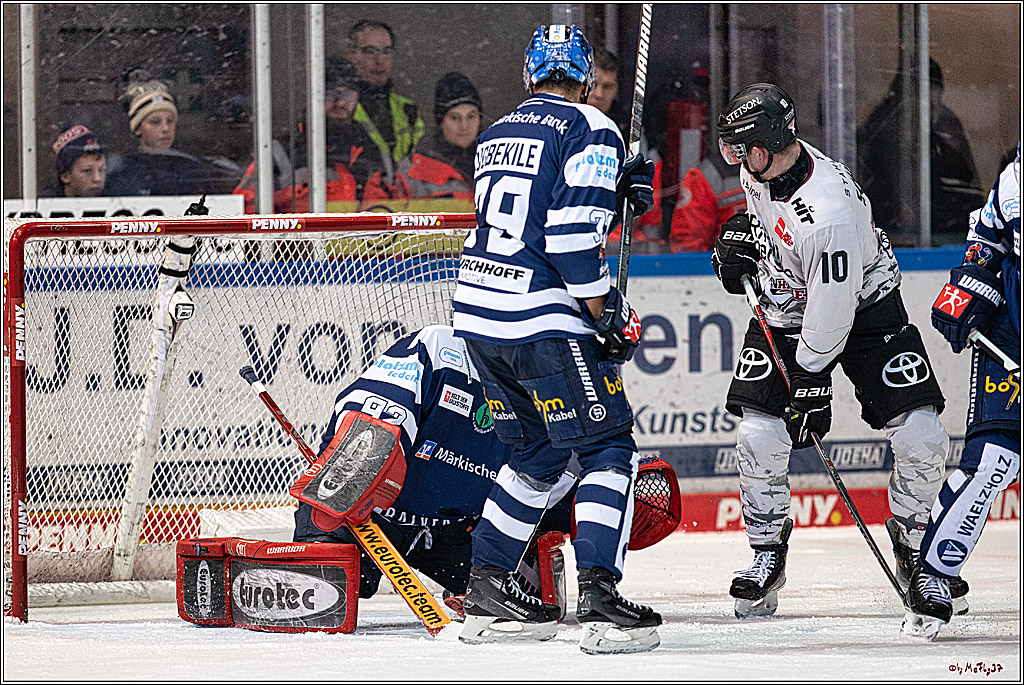 PENNY DEL Iserlohn Roosters - 1. Koelner Haie; Iserlohn, 01.12.2023