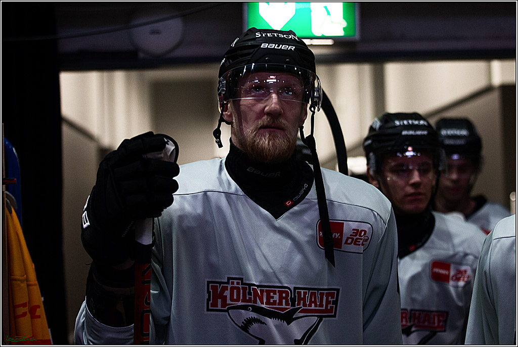 PENNY DEL; Duesseldorfer EG- Koelner Haie; Duesseldorf, 03.12.2023