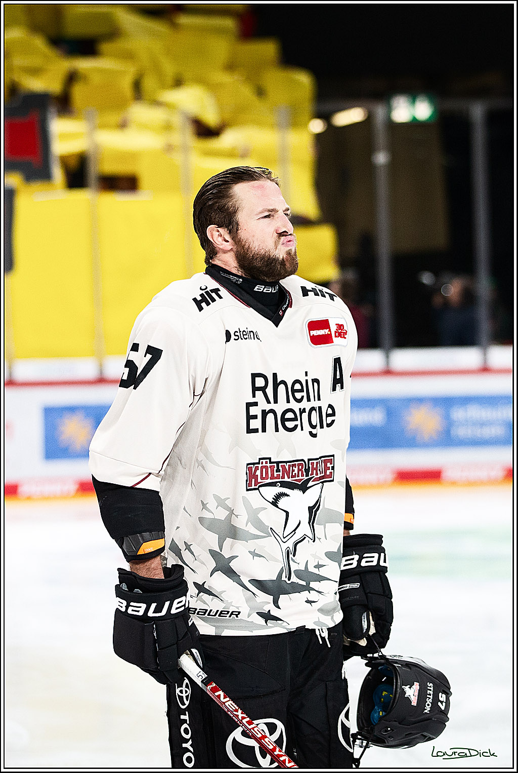 PENNY DEL; Duesseldorfer EG- Koelner Haie; Duesseldorf, 03.12.2023