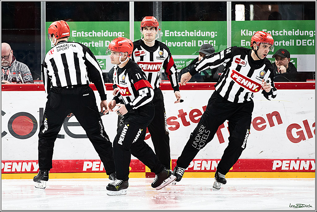 PENNY DEL; Duesseldorfer EG- Koelner Haie; Duesseldorf, 03.12.2023