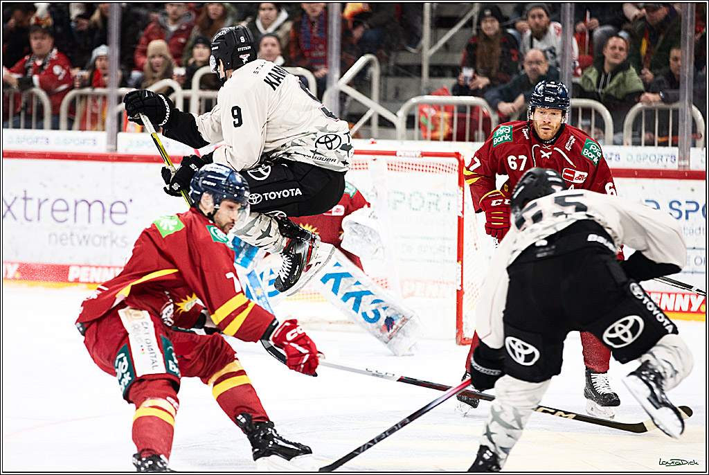 PENNY DEL; Duesseldorfer EG- Koelner Haie; Duesseldorf, 03.12.2023
