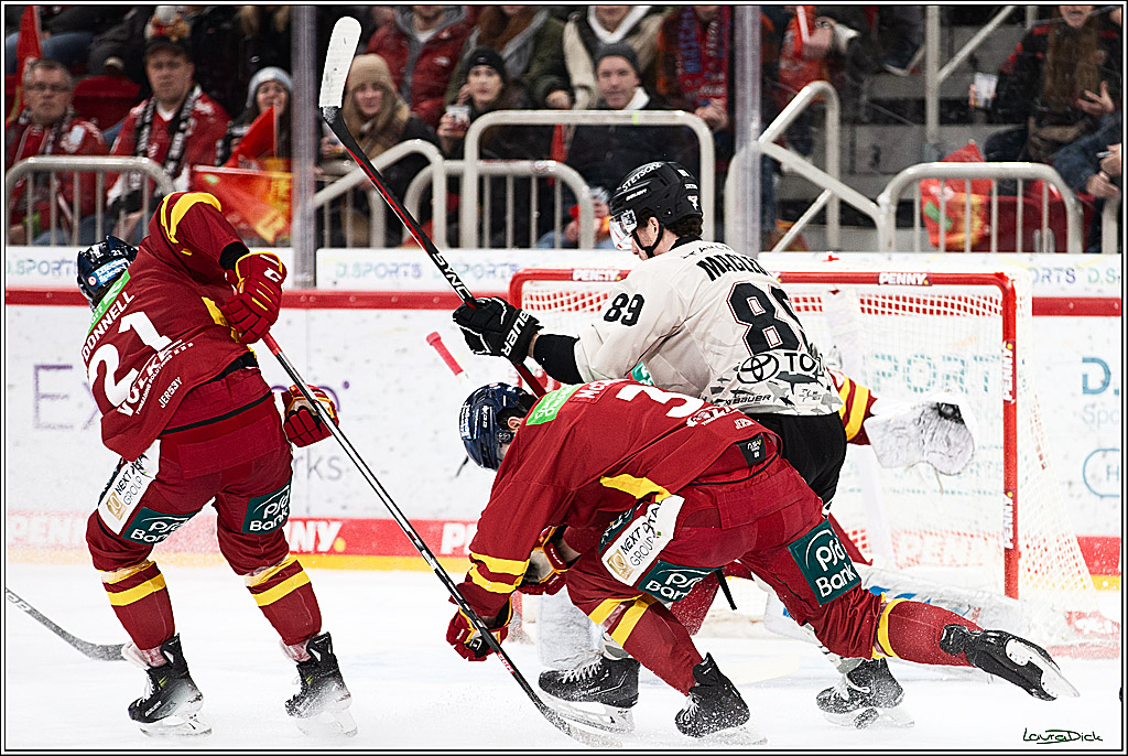 PENNY DEL; Duesseldorfer EG- Koelner Haie; Duesseldorf, 03.12.2023