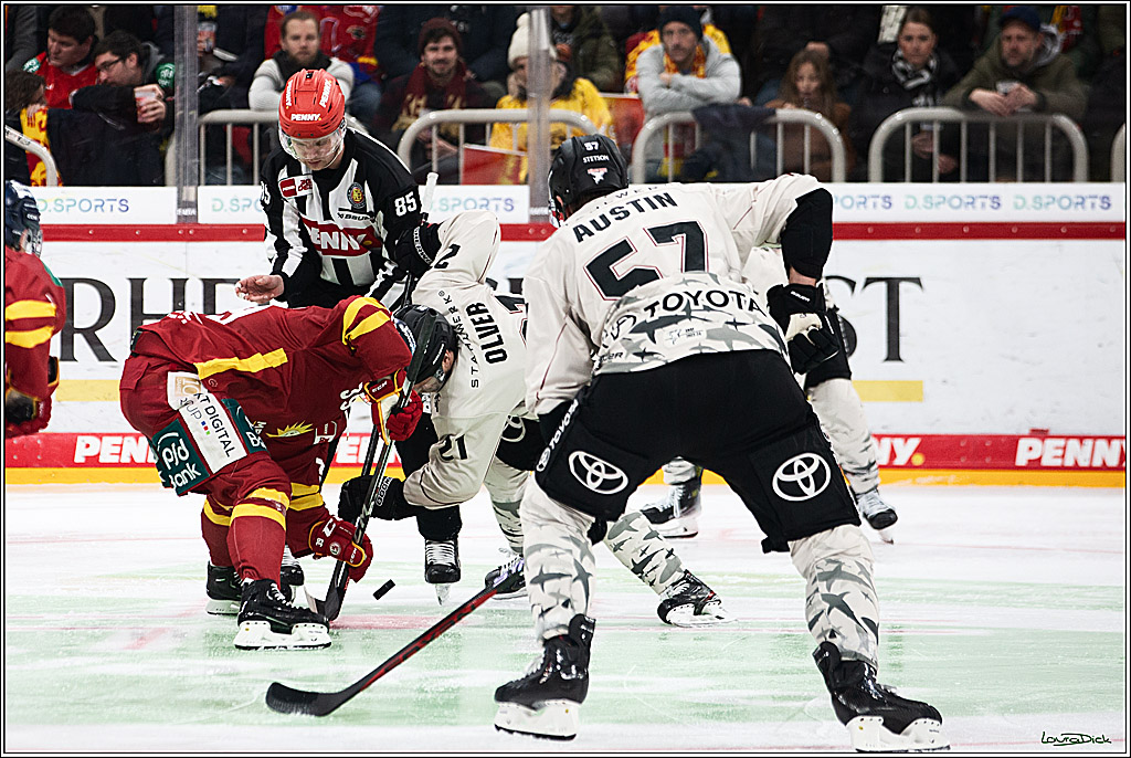PENNY DEL; Duesseldorfer EG- Koelner Haie; Duesseldorf, 03.12.2023
