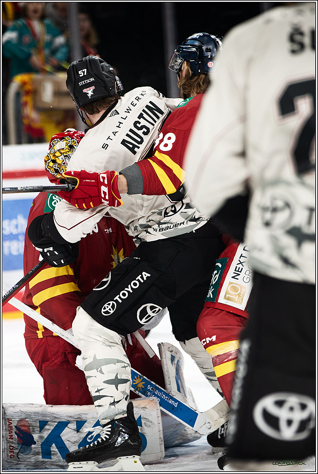 PENNY DEL; Duesseldorfer EG- Koelner Haie; Duesseldorf, 03.12.2023
