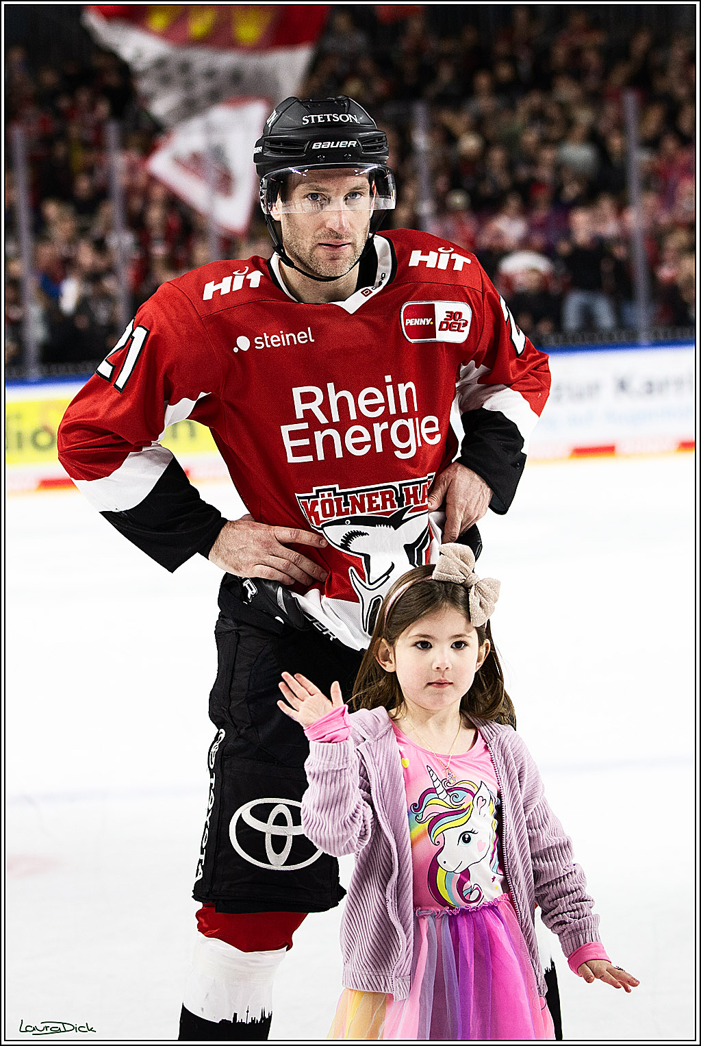 PENNY DEL; Koelner Haie- Straubing Tigers; Koeln, 15.12.2023