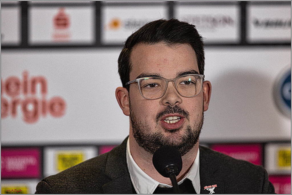 PENNY DEL 1. Koelner Haie - Straubing Tigers; Koeln, 15.12.2023