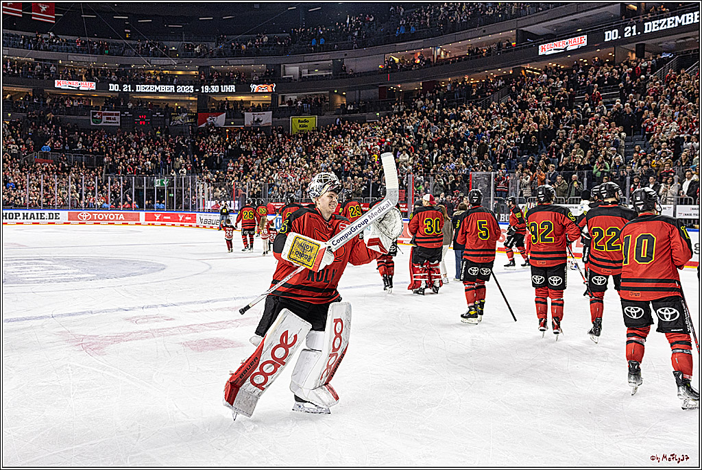 PENNY DEL 1. Koelner Haie - Nürnberg Ice Tigers; Koeln, 17.12.2023