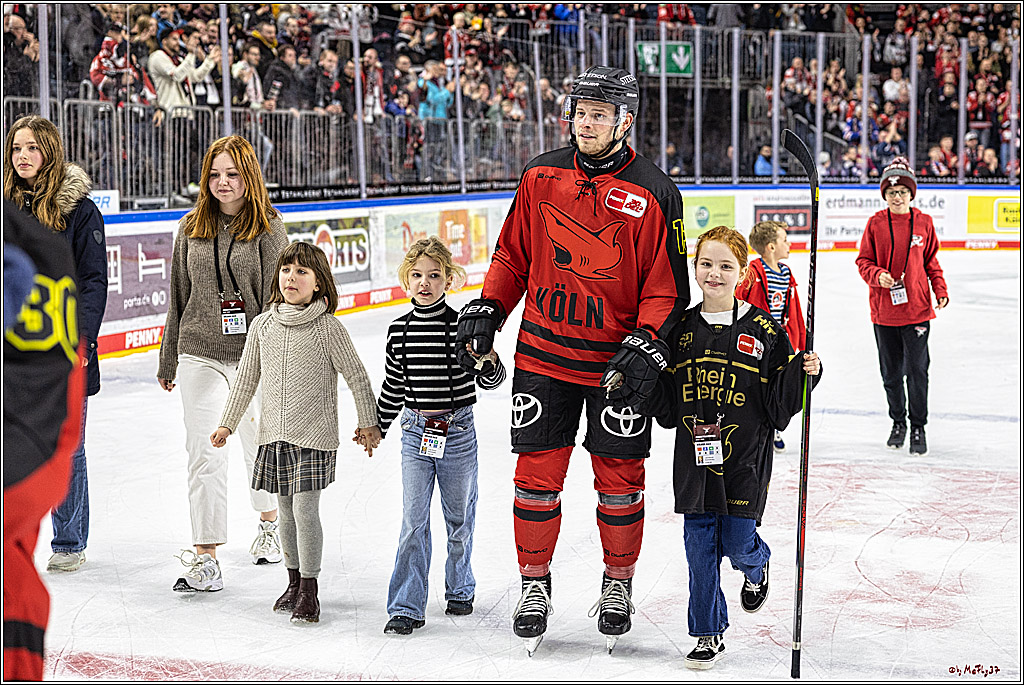 PENNY DEL 1. Koelner Haie - Nürnberg Ice Tigers; Koeln, 17.12.2023