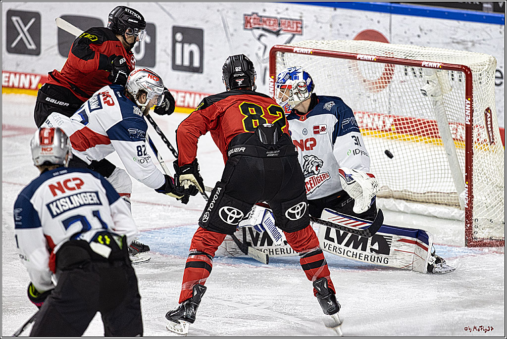 PENNY DEL 1. Koelner Haie - Nürnberg Ice Tigers; Koeln, 17.12.2023