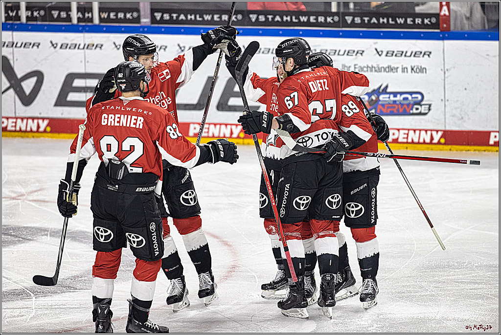 PENNY DEL 1. Kölner Haie - Löwen Frankfurt; Köln, 26.12.2023