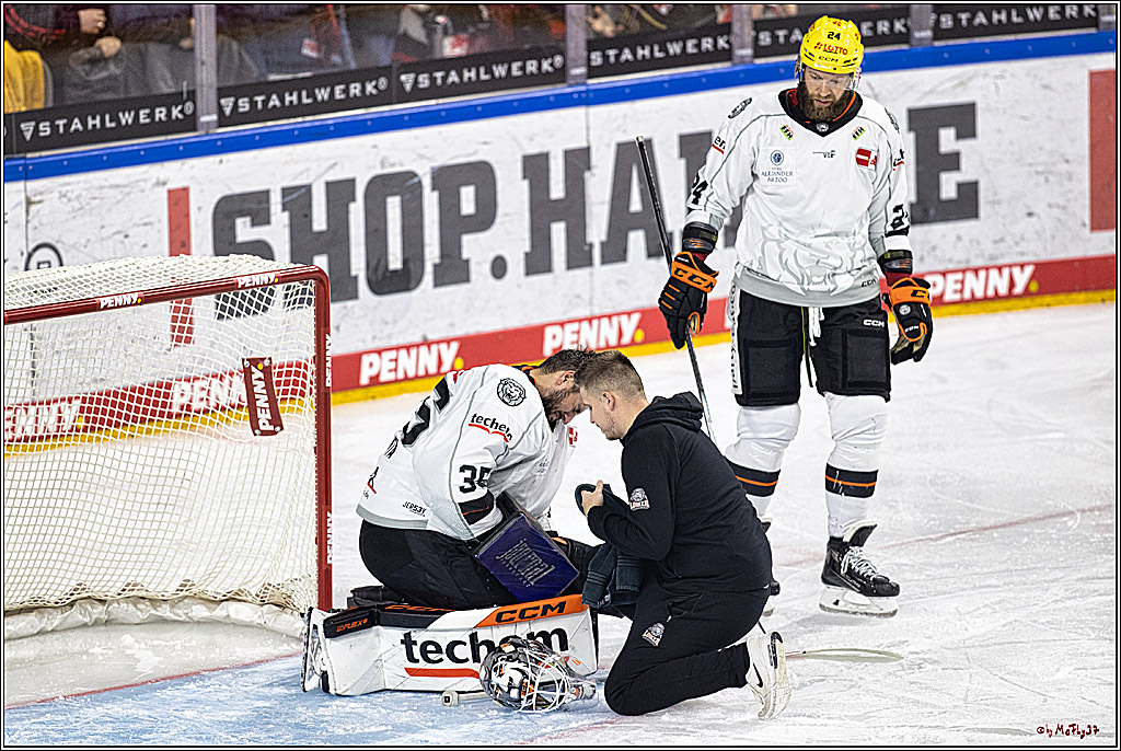 PENNY DEL 1. Kölner Haie - Löwen Frankfurt; Köln, 26.12.2023