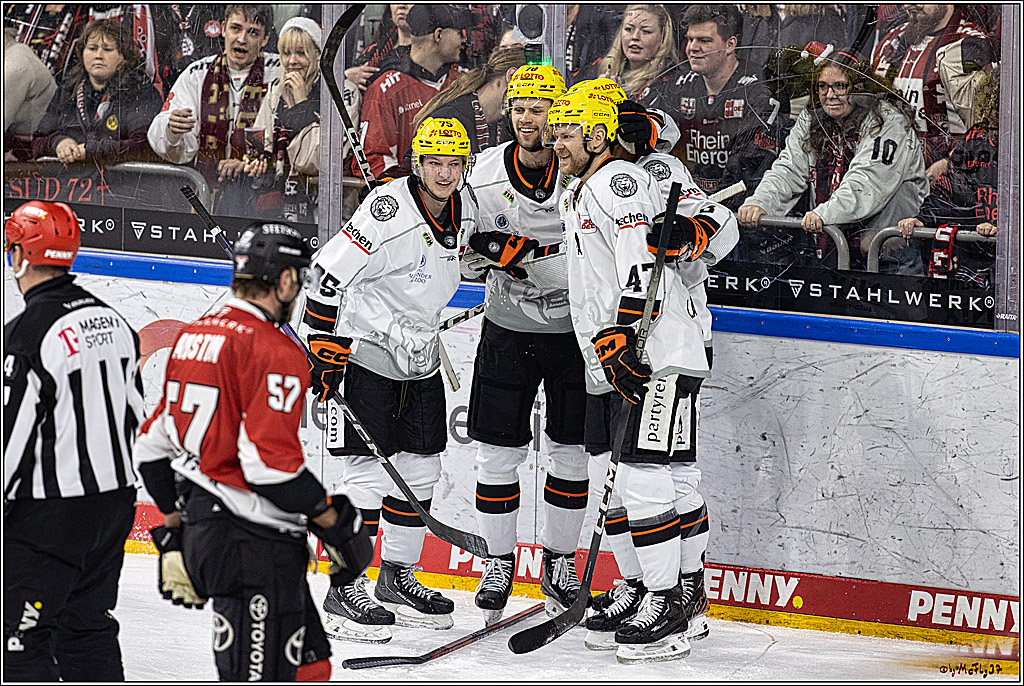 PENNY DEL 1. Kölner Haie - Löwen Frankfurt; Köln, 26.12.2023