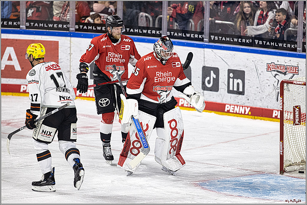 PENNY DEL 1. Kölner Haie - Löwen Frankfurt; Köln, 26.12.2023