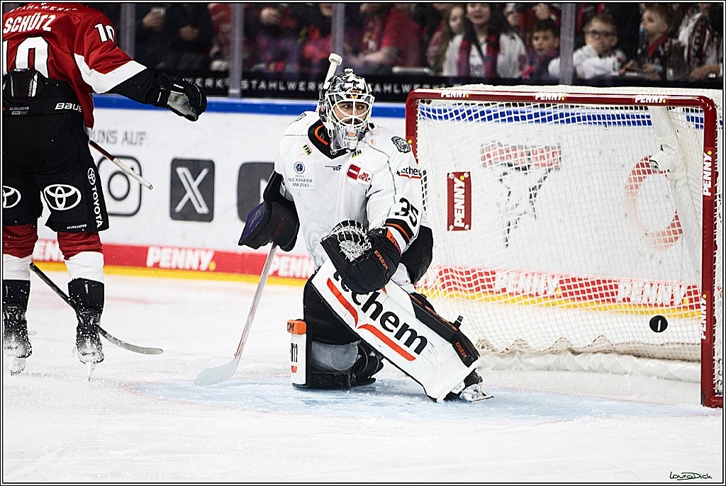 PENNY DEL; Koelner Haie- Loewen Frankfurt; Koeln, 26.12.2023