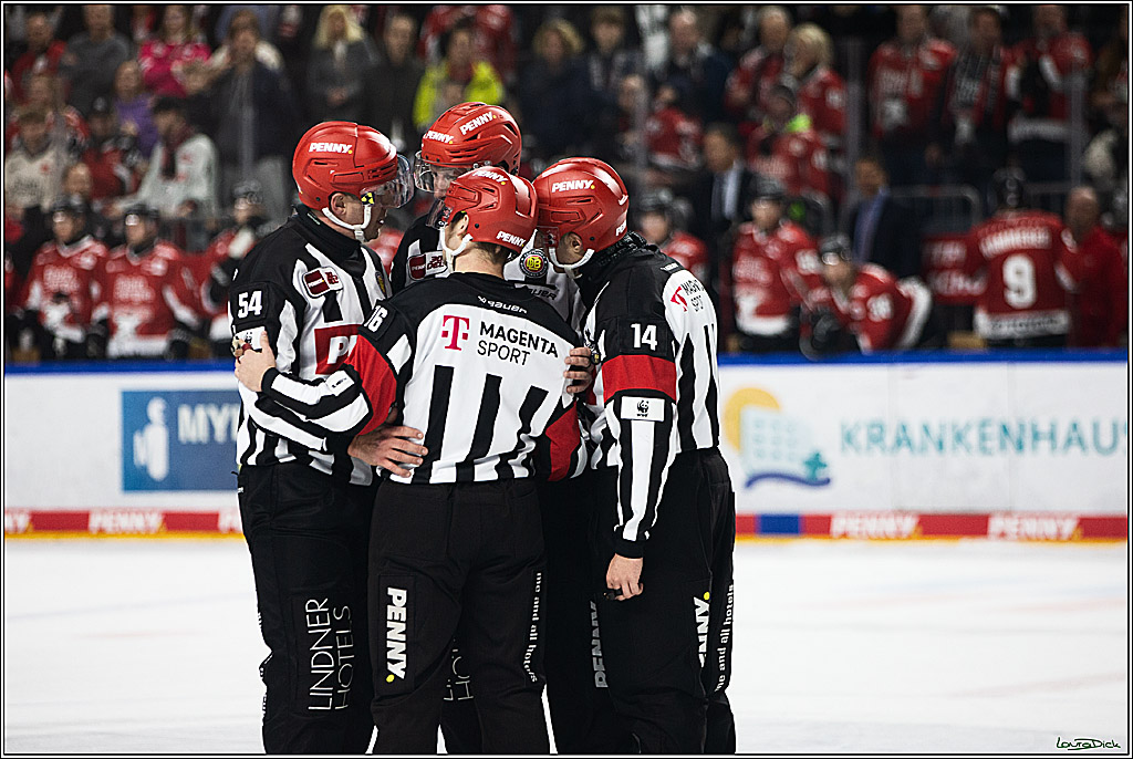 PENNY DEL; Koelner Haie- Loewen Frankfurt; Koeln, 26.12.2023