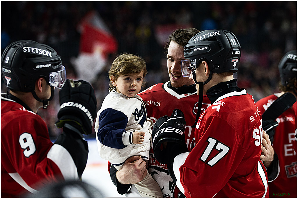PENNY DEL; Koelner Haie- Loewen Frankfurt; Koeln, 26.12.2023
