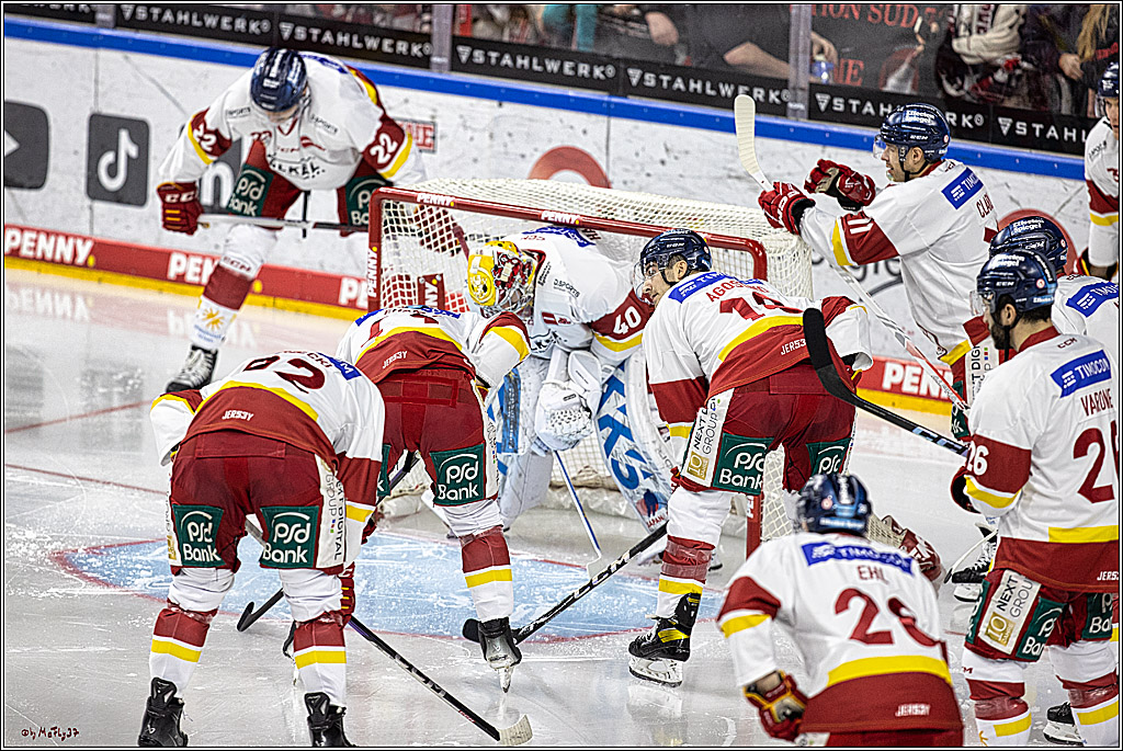 PENNY DEL 1. Kölner Haie -Düsseldorfer EG ; Köln, 28.12.2023