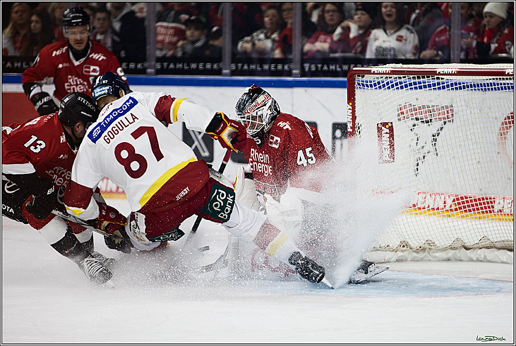 PENNY DEL; Koelner Haie- Duesseldorfer EG; Koeln, 28.12.2023