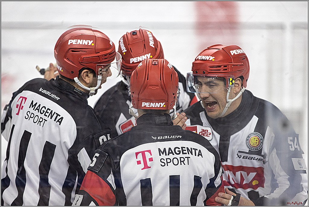 PENNY DEL 1: Kölner Haie -Iserlohn Roosters; Köln, 02.01.2024