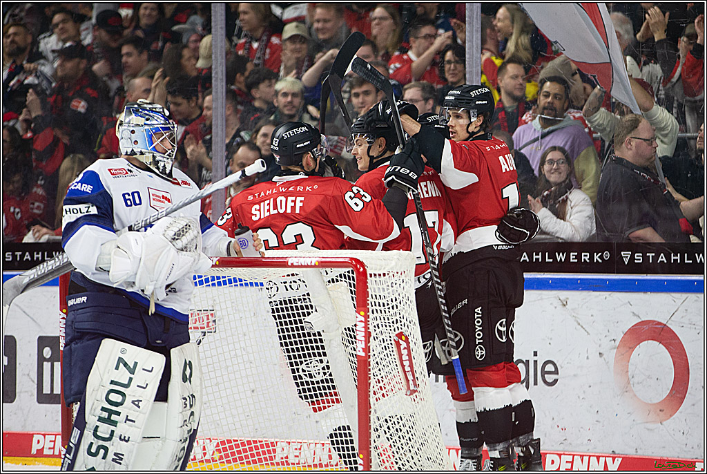 PENNY DEL; Koelner Haie- Schwenninger Wild Wings; Koeln, 14.01.2024