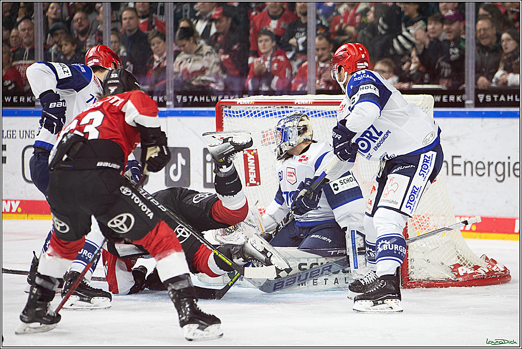 PENNY DEL; Koelner Haie- Schwenninger Wild Wings; Koeln, 14.01.2024