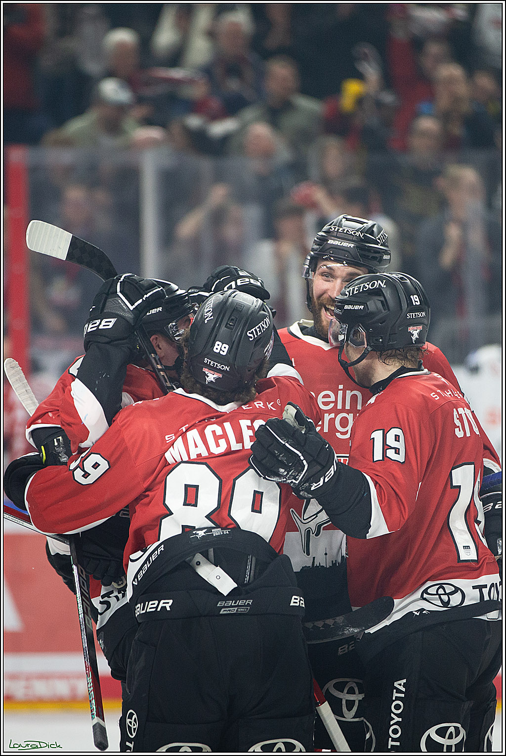 PENNY DEL; Koelner Haie- Fischtown Pinguins Bremerhaven; Koeln, 30.01.2024