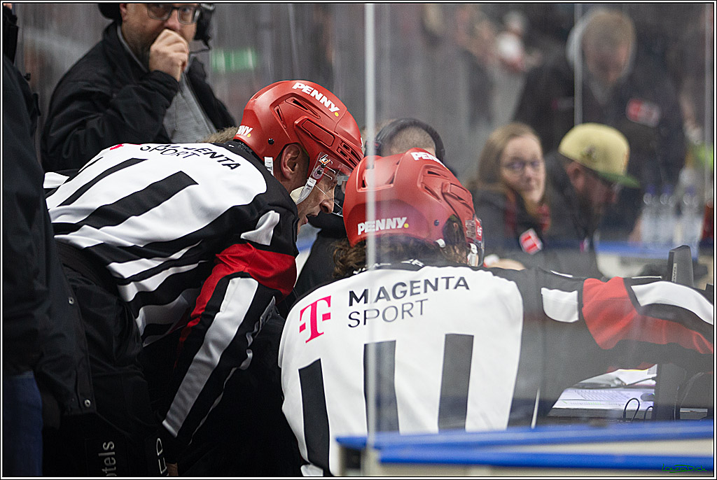 PENNY DEL; Koelner Haie- Fischtown Pinguins Bremerhaven; Koeln, 30.01.2024