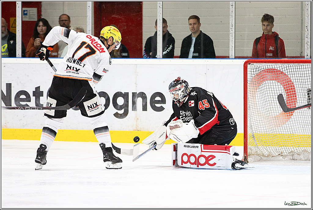 PENNY DEL;Testspiel Koelner Haie- Loewen Frankfurt; Koeln, 25.08.2024